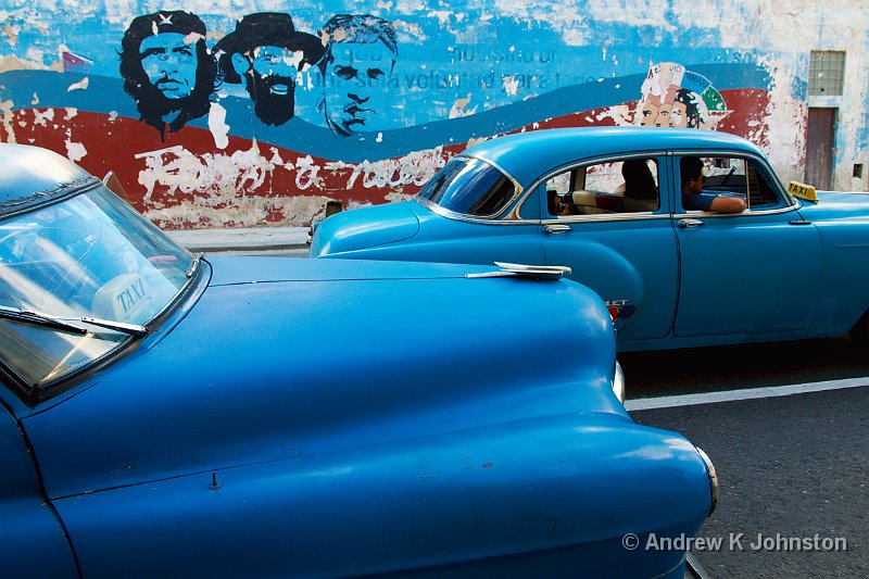 1110_7D_4342.jpg - Che, Fidel and the other one. Street scene, Havana
